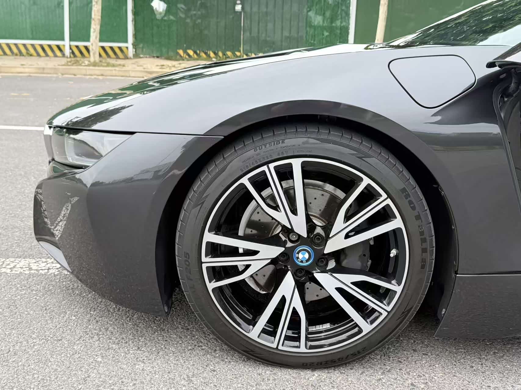 BMW i8, 2018 12
