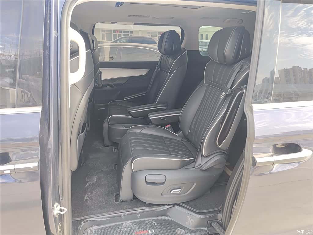 Roewe iMAX8, 2021 16