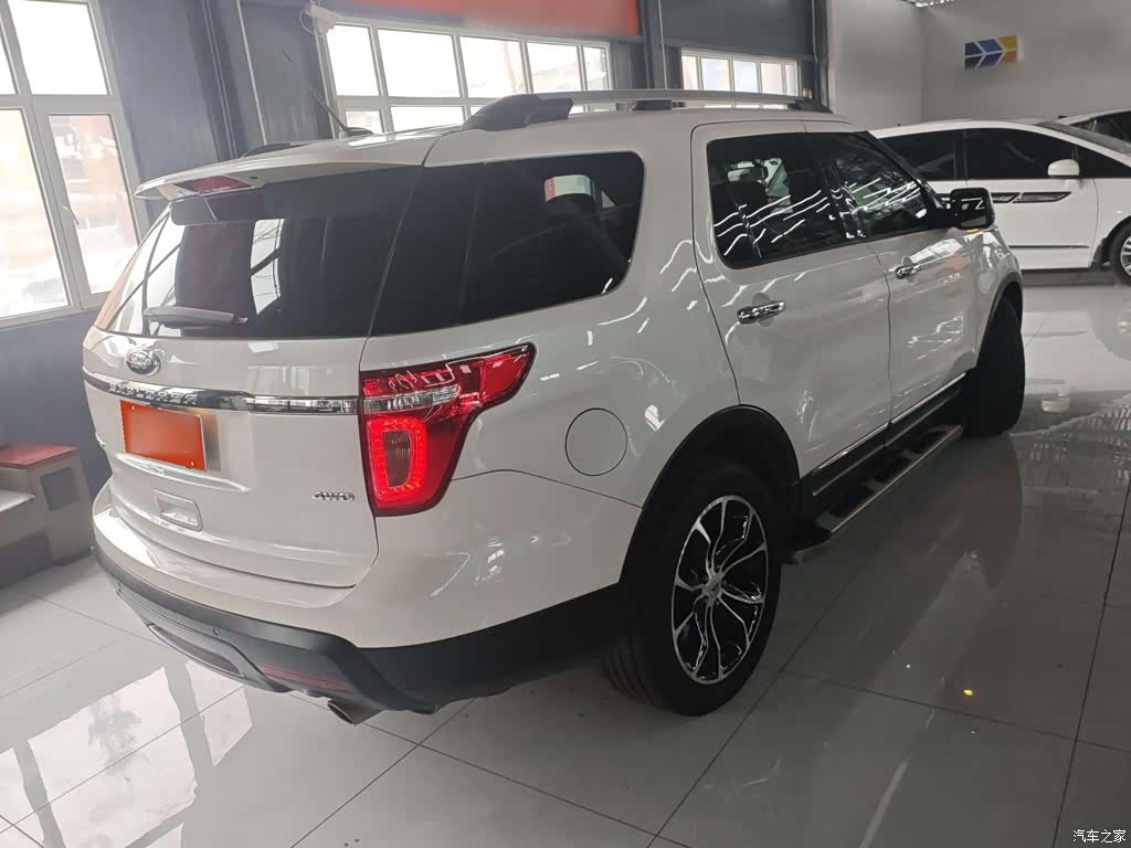Ford Explorer, 2015 8