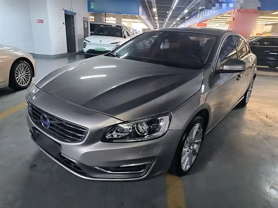 Volvo S60