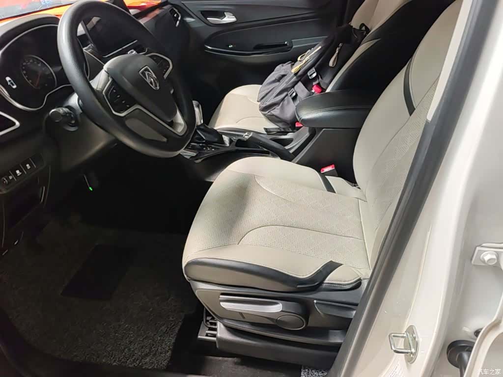 Wuling 730, 2021 15