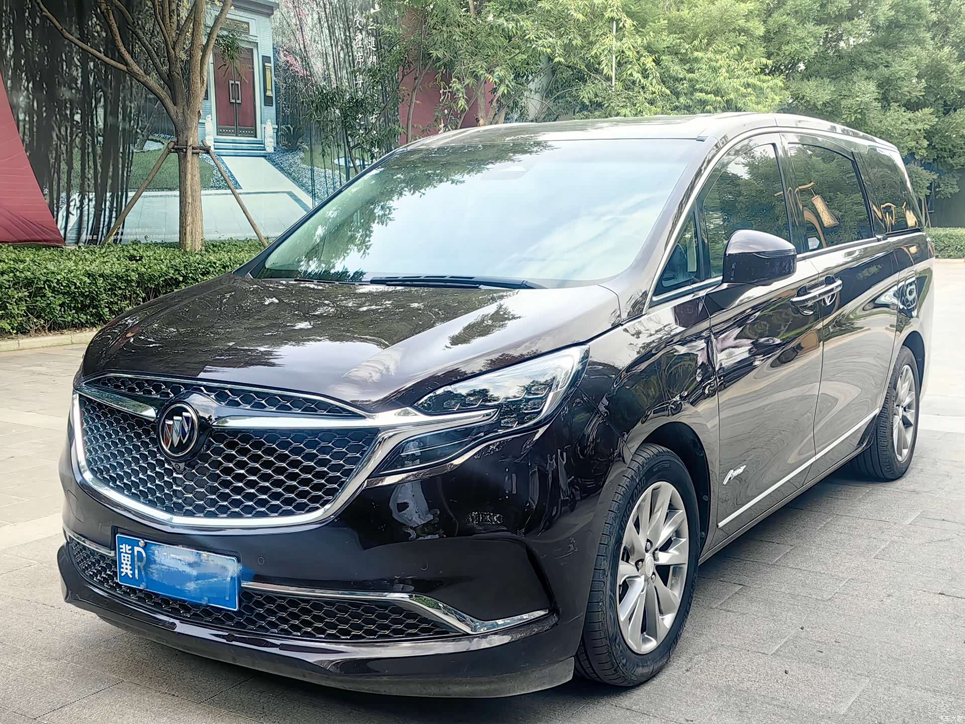 Buick GL8, 2020 3
