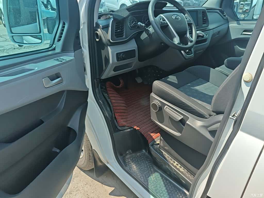 Maxus V80, 2022 16