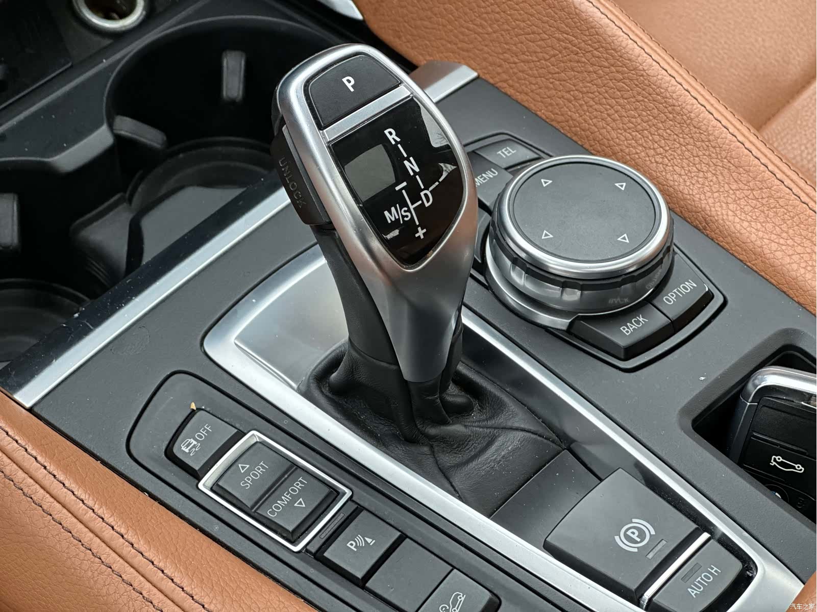 BMW X6, 2015 15