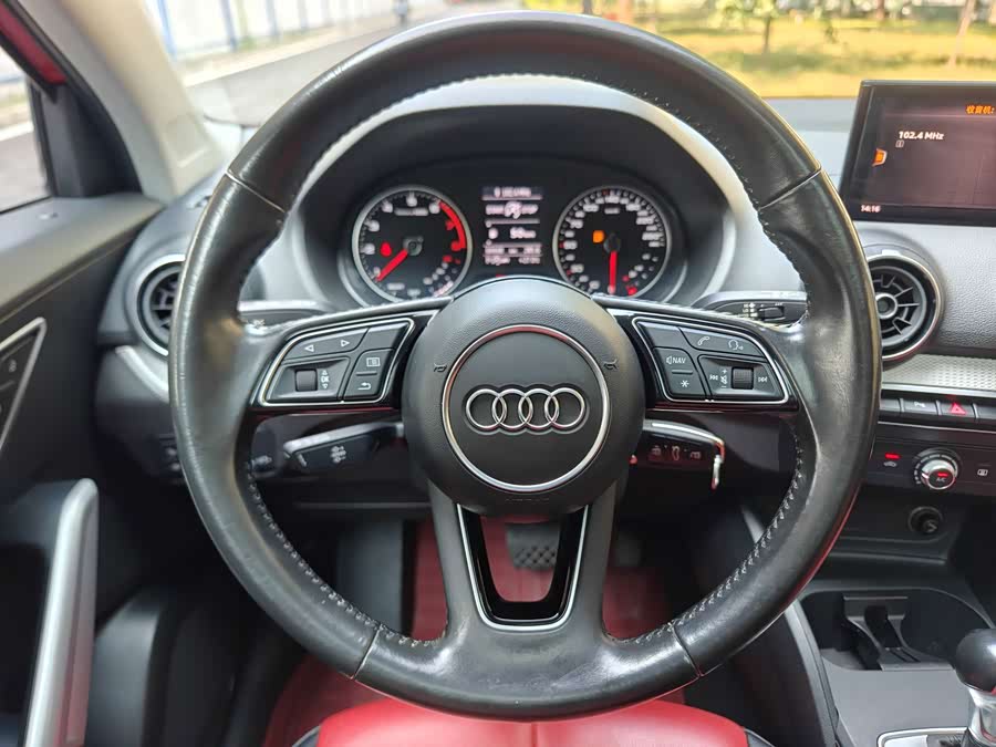 Audi Q2L 2021, фото 14