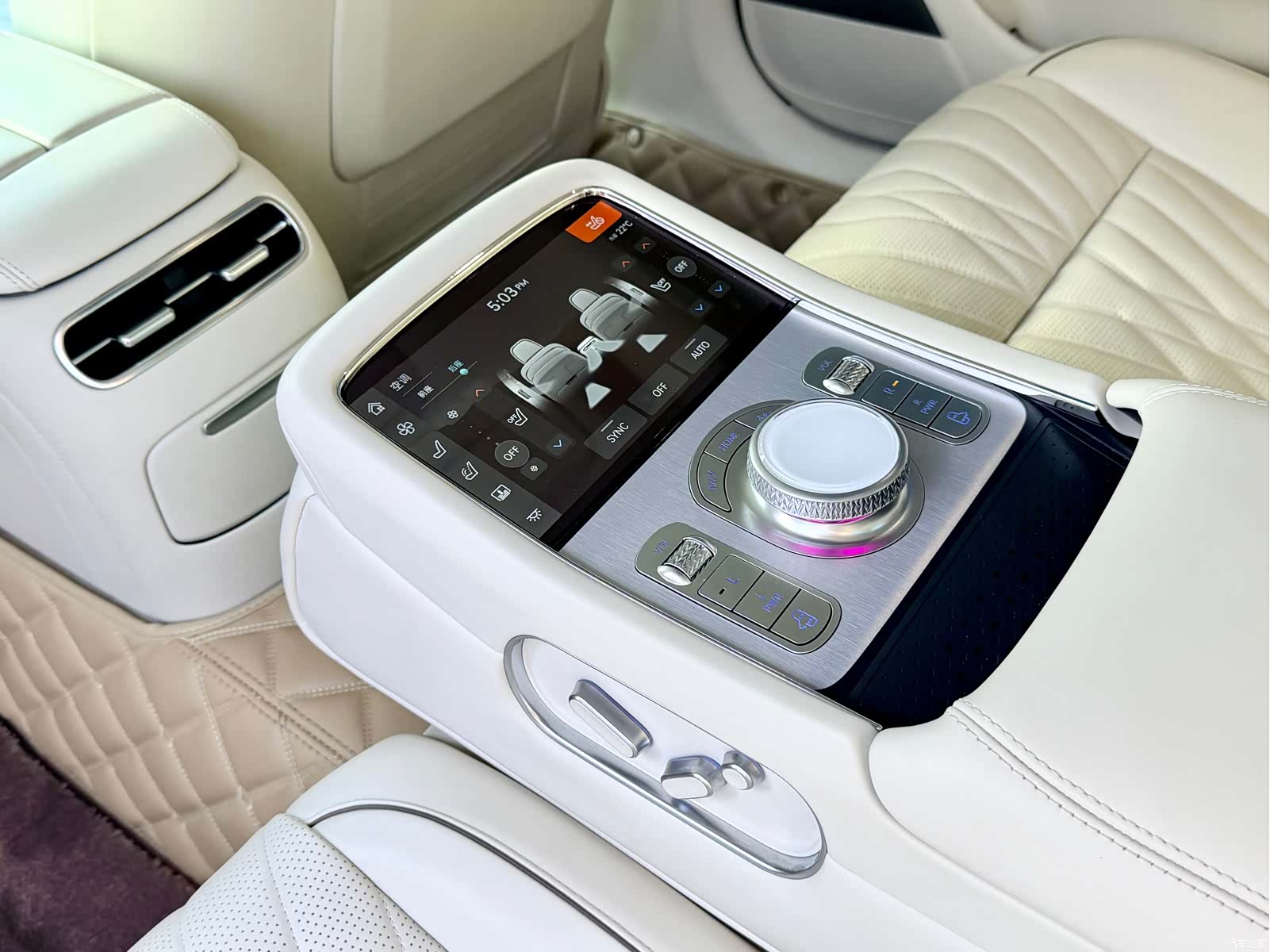 Genesis G90, 2023 9