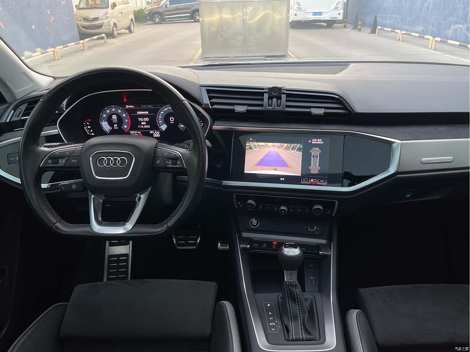 Audi Q3, 2021 13