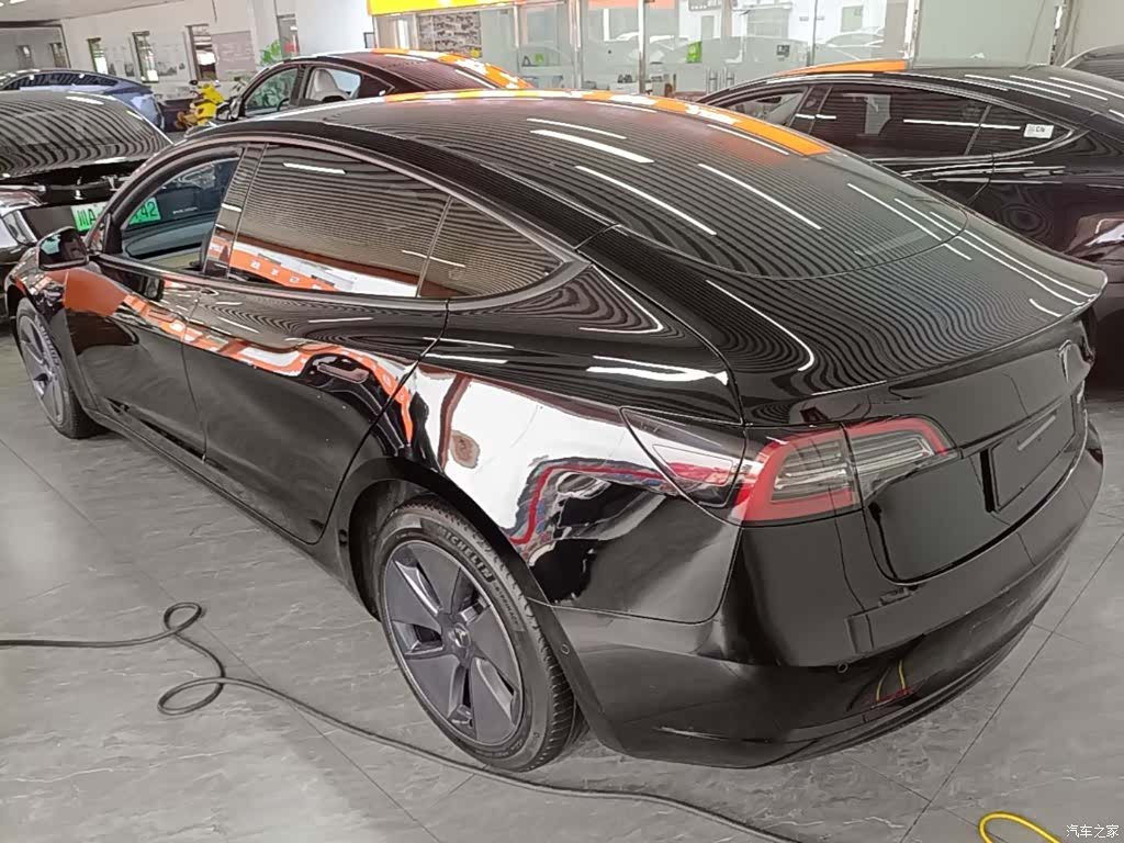 Tesla Model 3, 2023 все фото