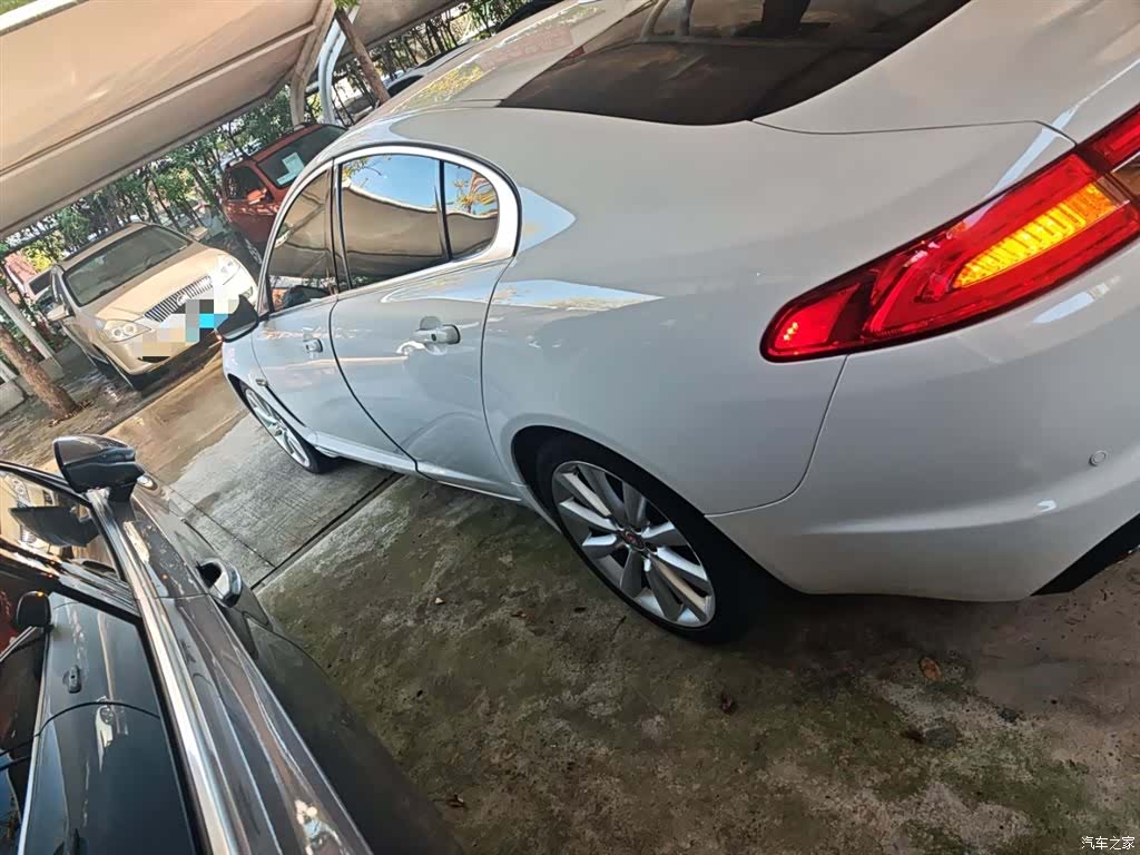 Jaguar XF, 2015 все фото