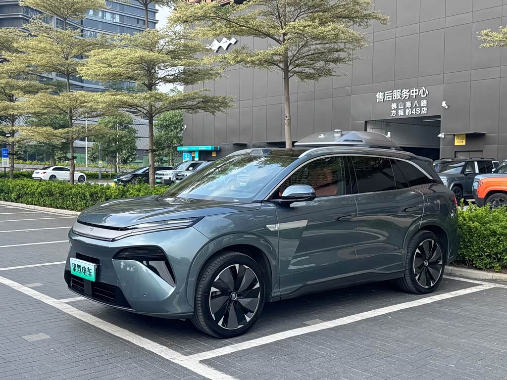 BYD Tang L