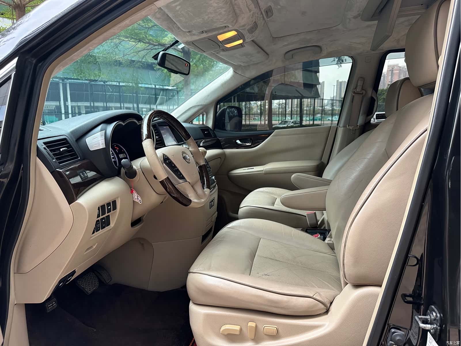 Nissan SL, 2014 7