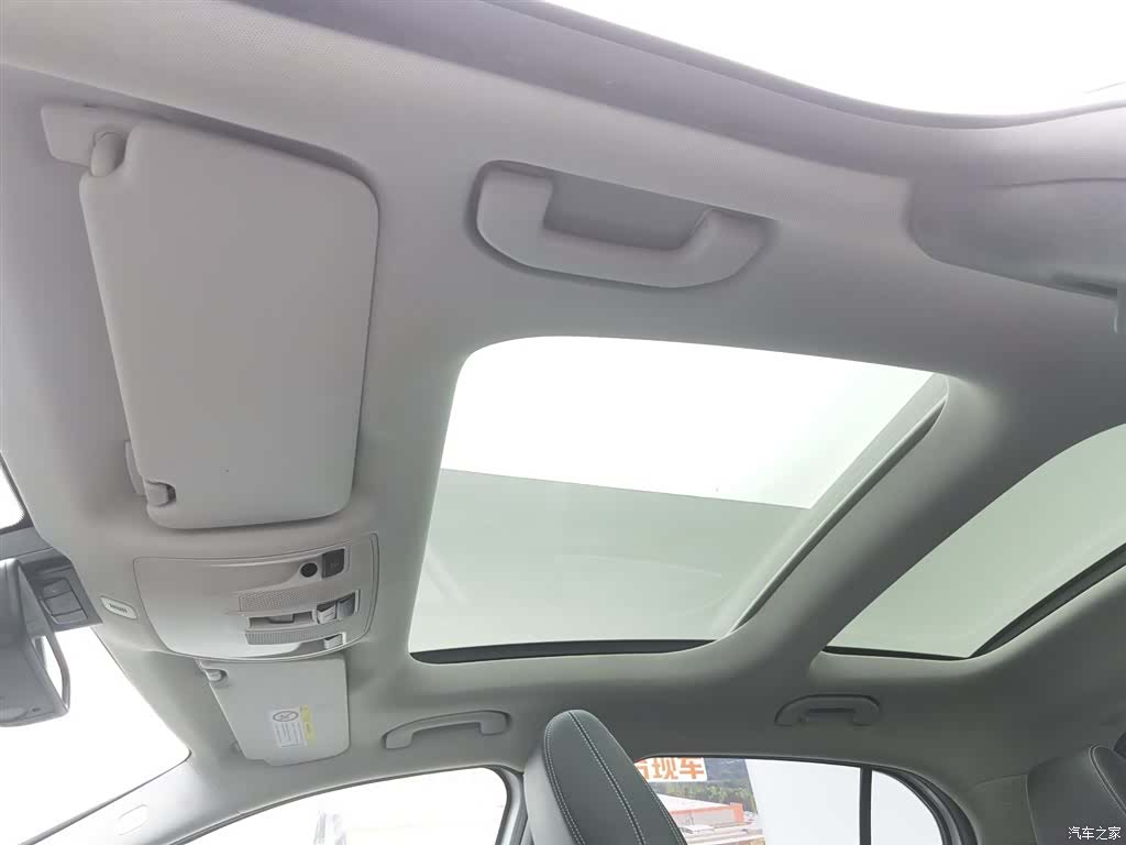 Mercedes-Benz GLA, 2019 14