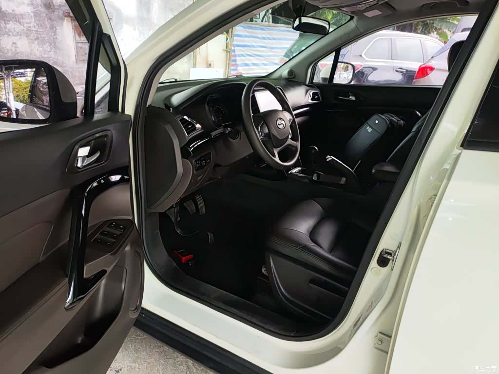GAC GS4, 2015 10