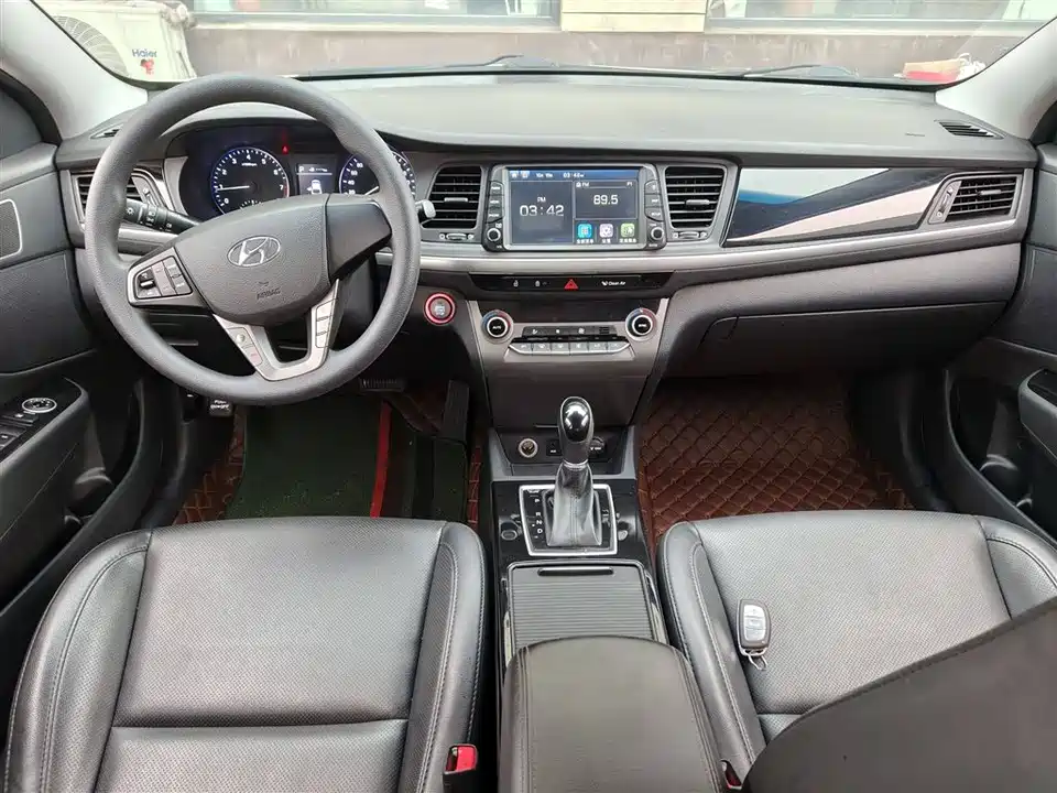 Hyundai Name picture