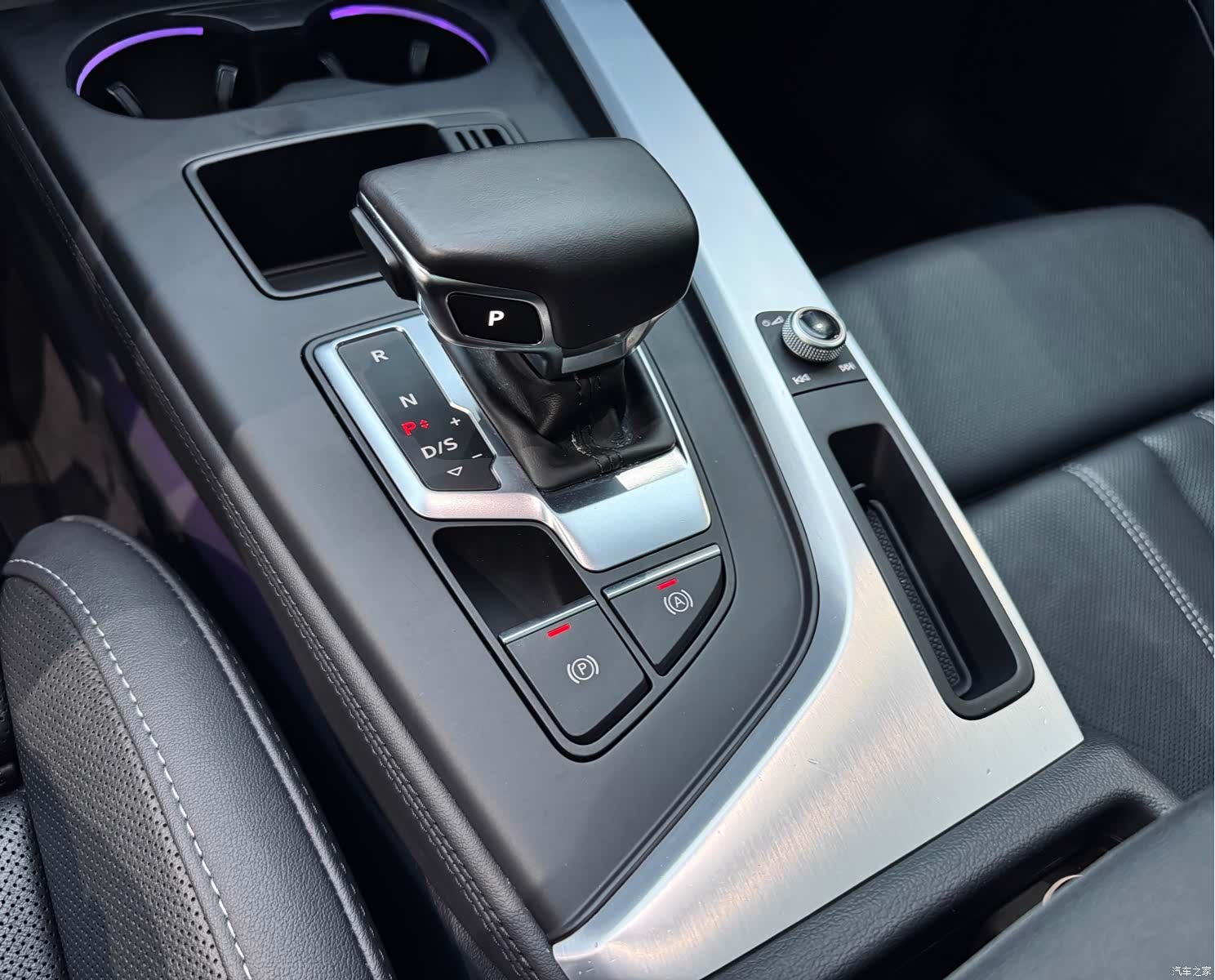 Audi A4L, 2022 16
