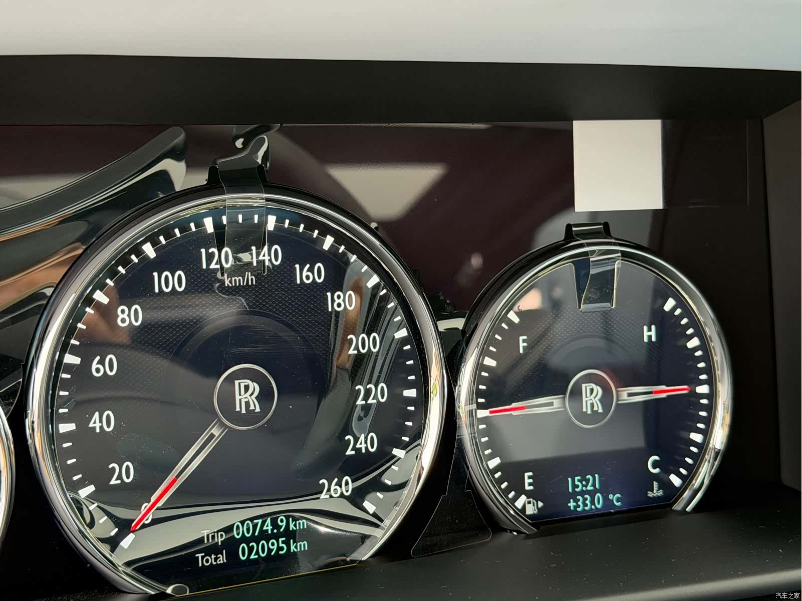 Rolls-Royce Cullinan, 2022 15