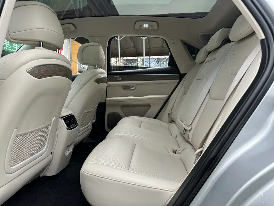 AITO Ask the world M5