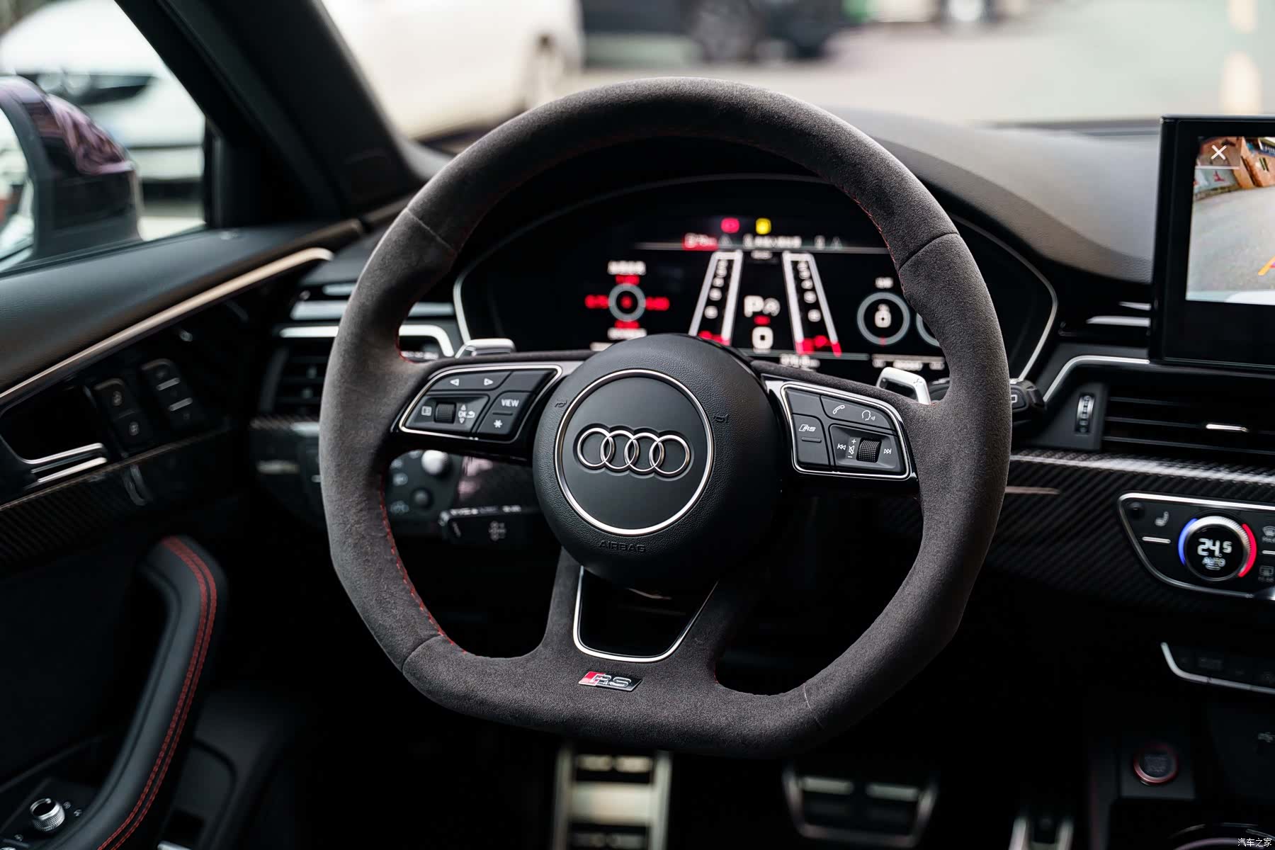 Audi RS4, 2023 8