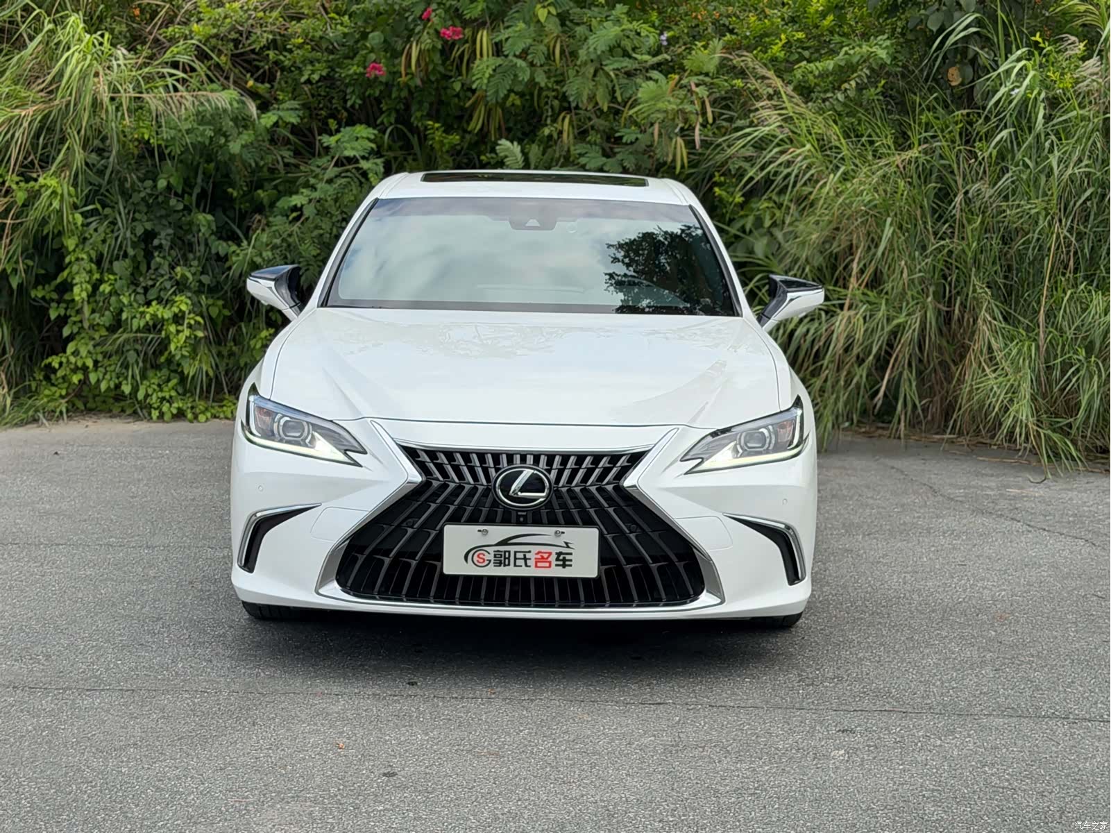 Lexus ES, 2023 2