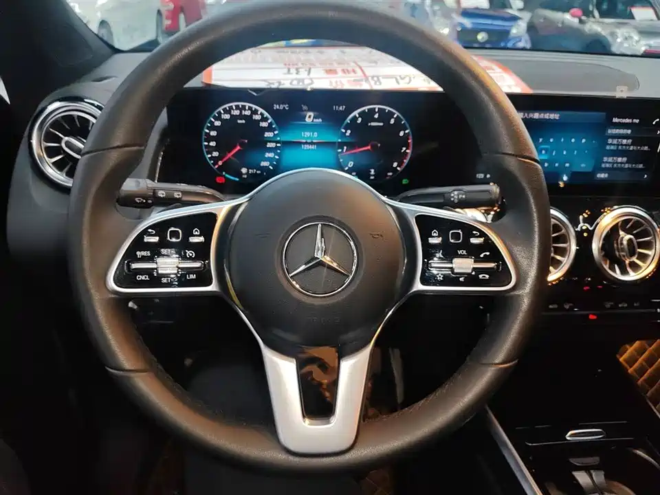 Mercedes-Benz GLB