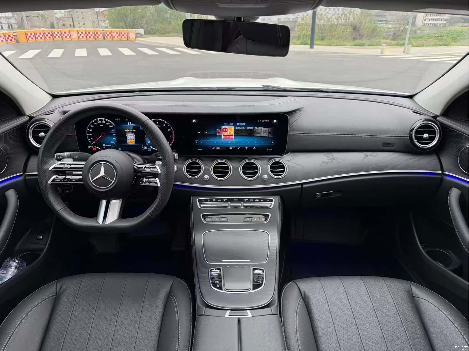 Mercedes-Benz E-Class, 2024 13
