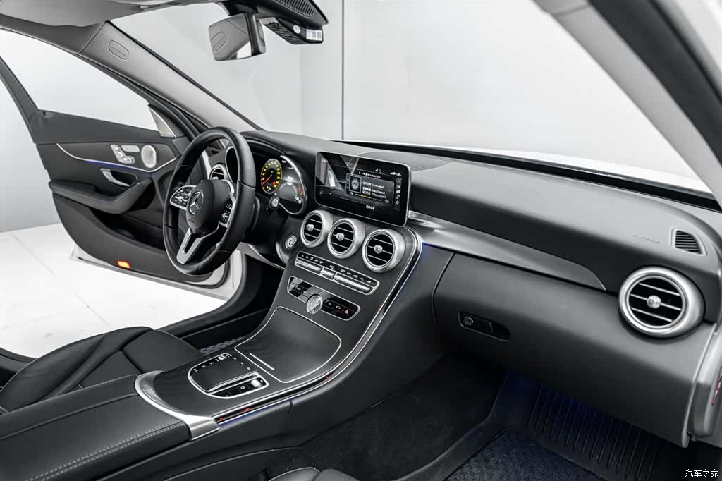 Mercedes-Benz C-Class, 2021 21