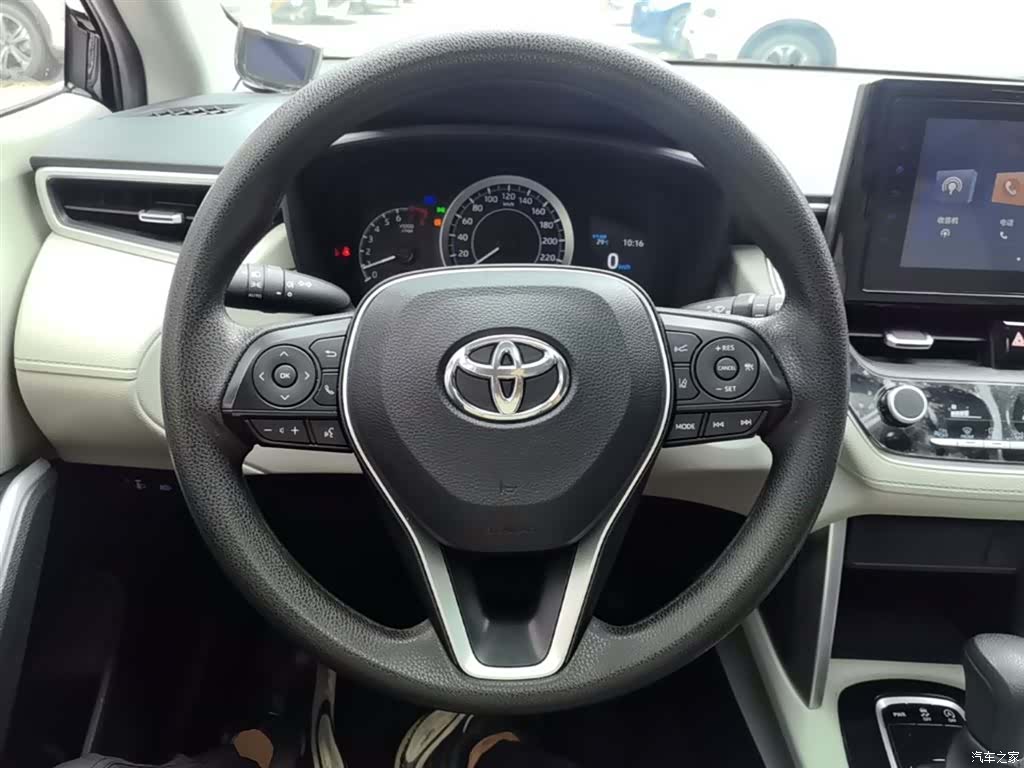 Toyota Frontlander, 2022 11