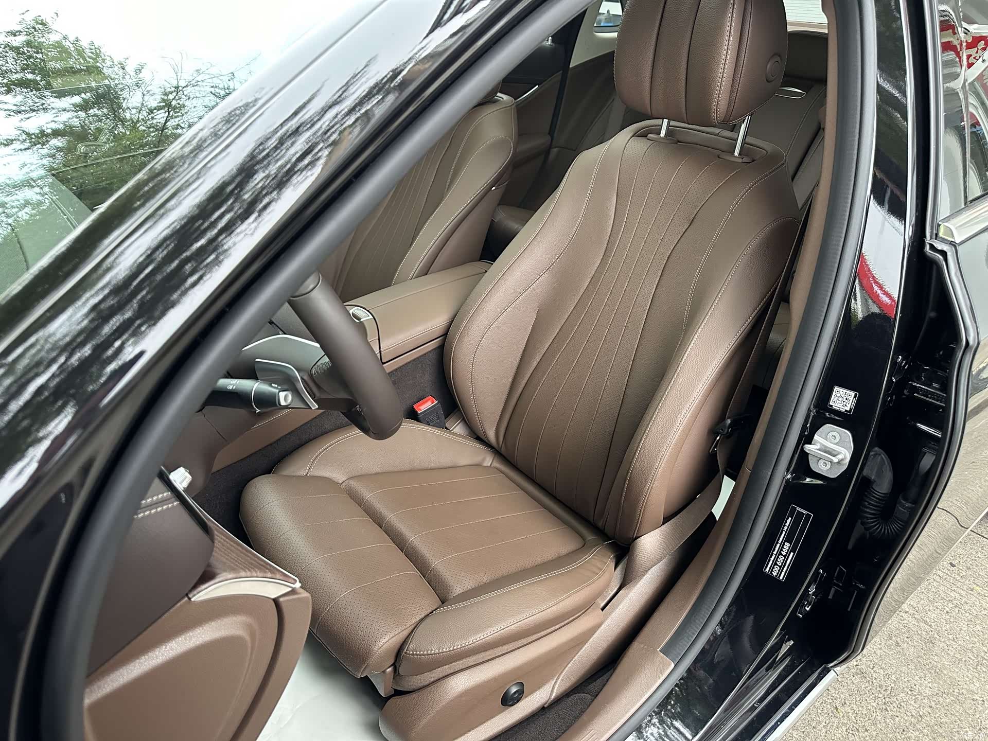 Mercedes-Benz E-Class, 2023 10