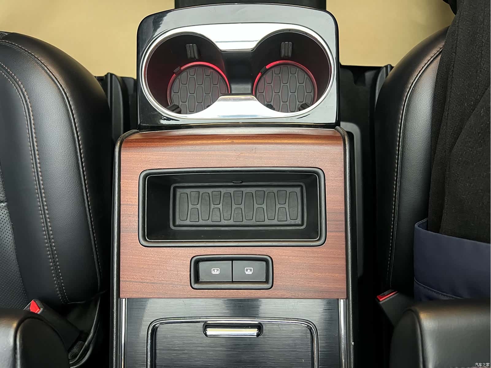Lincoln Aviator, 2021 36