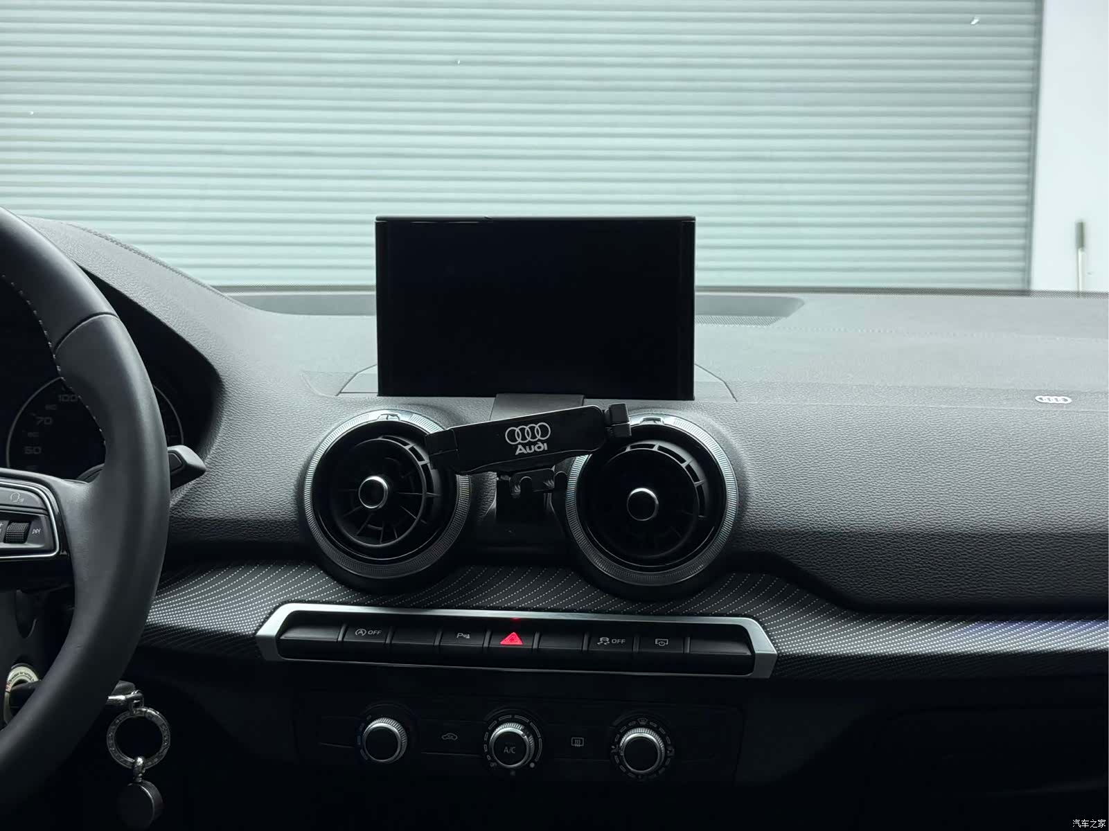 Audi Q2L, 2022 18