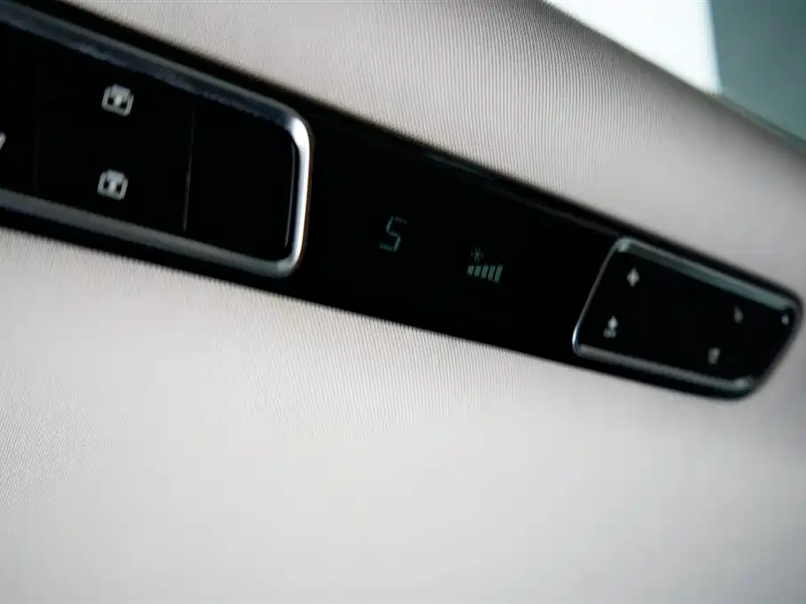 Trumpchi Trumpchi E8