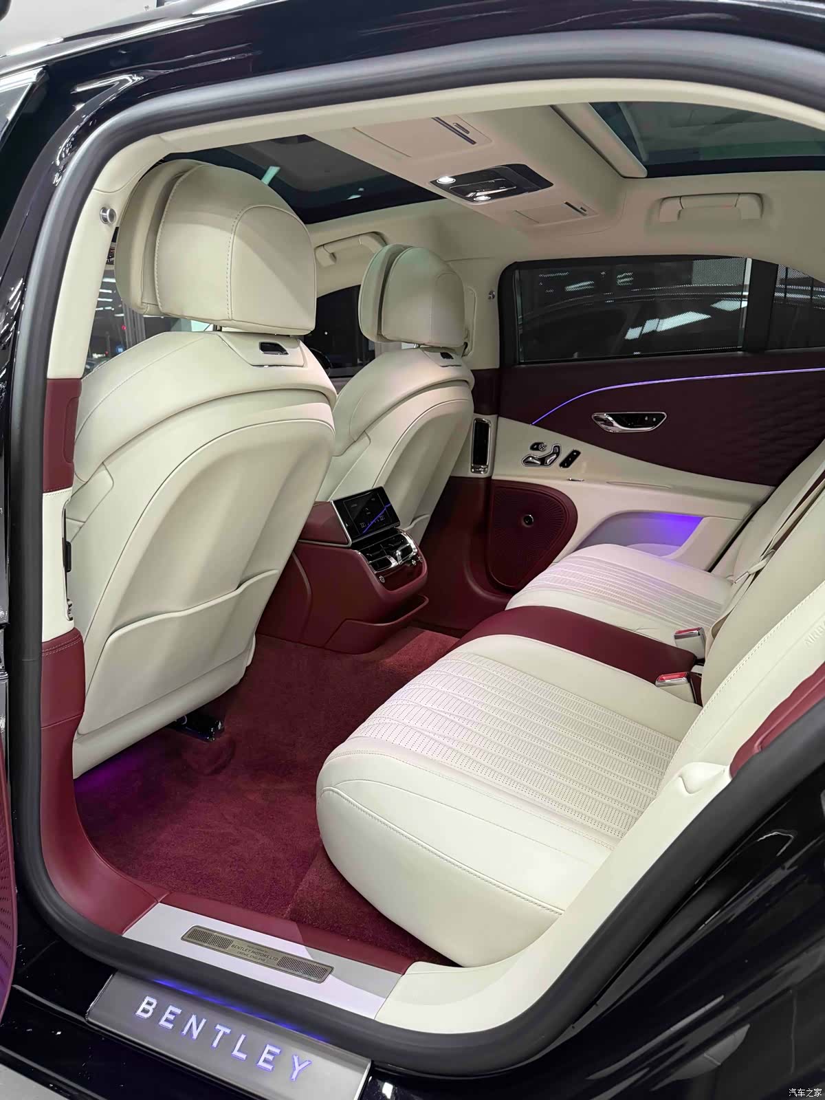 Bentley Flying Spur, 2022 15