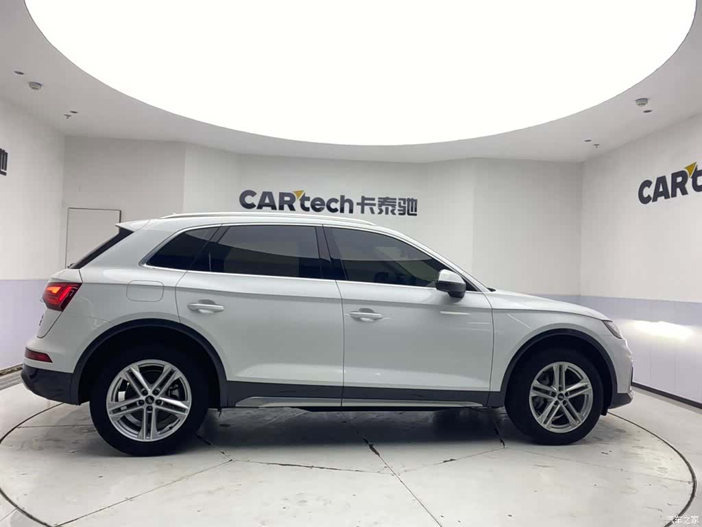 Audi Q5L, 2022 4