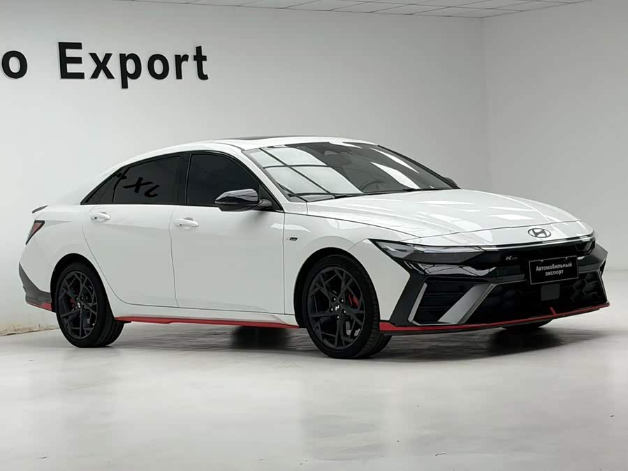 Hyundai Elantra 2023, фото 3