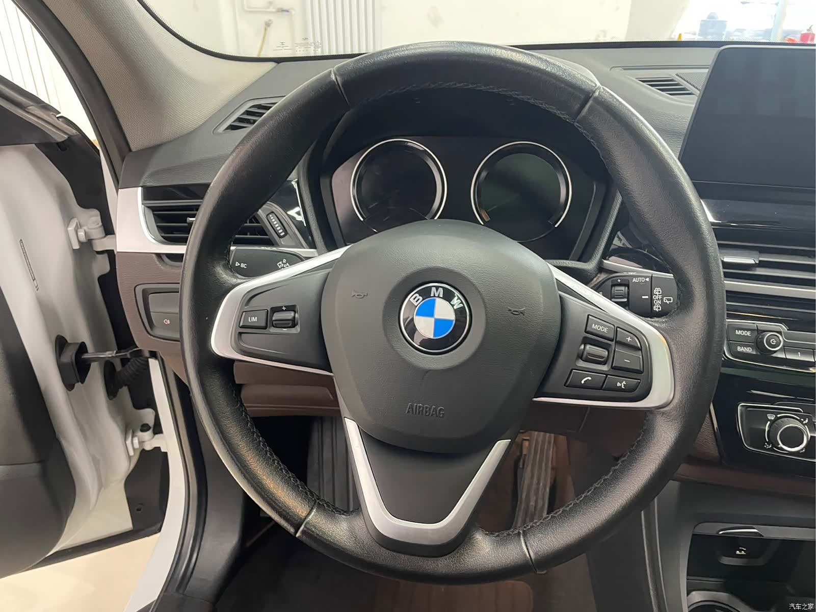 BMW X1, 2022 11