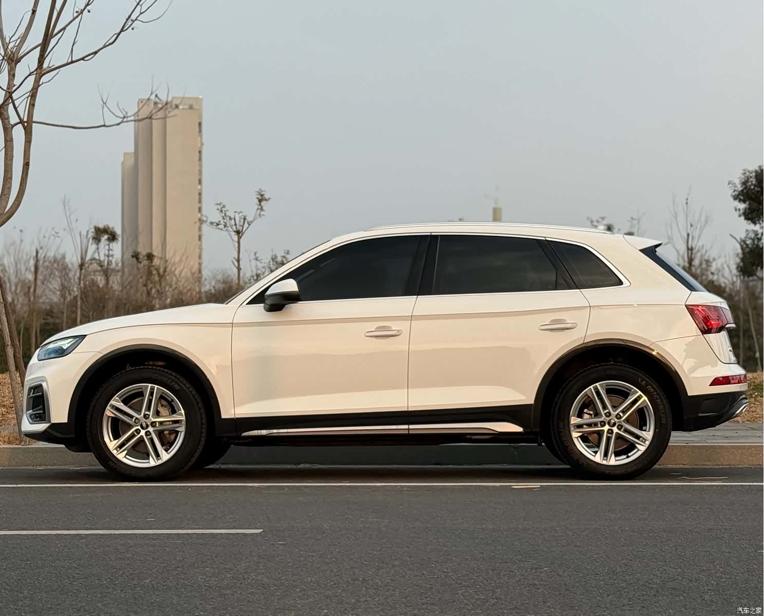 Audi Q5L, 2024 4