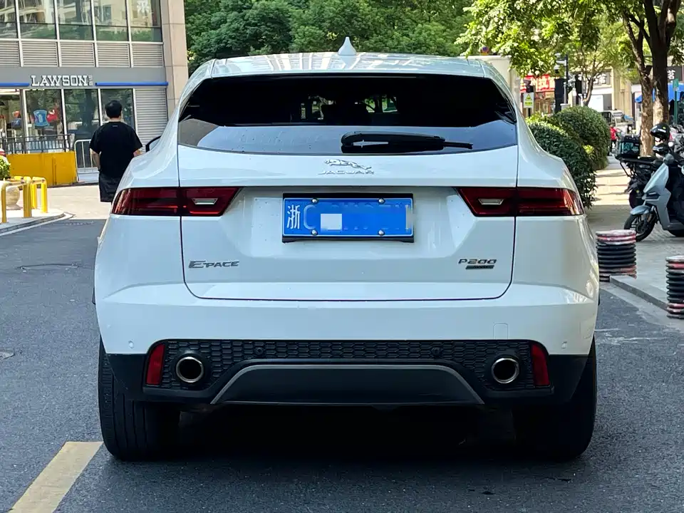 Jaguar E-PACE