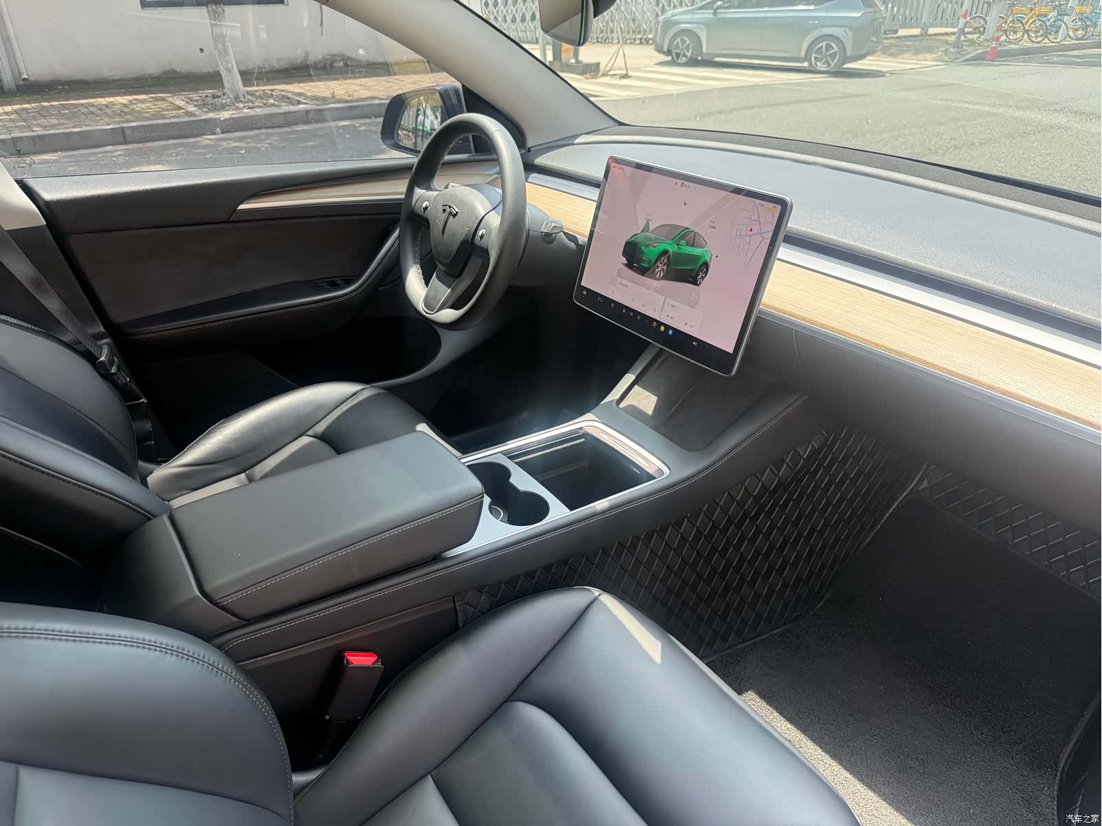 Tesla Model Y, 2022 10