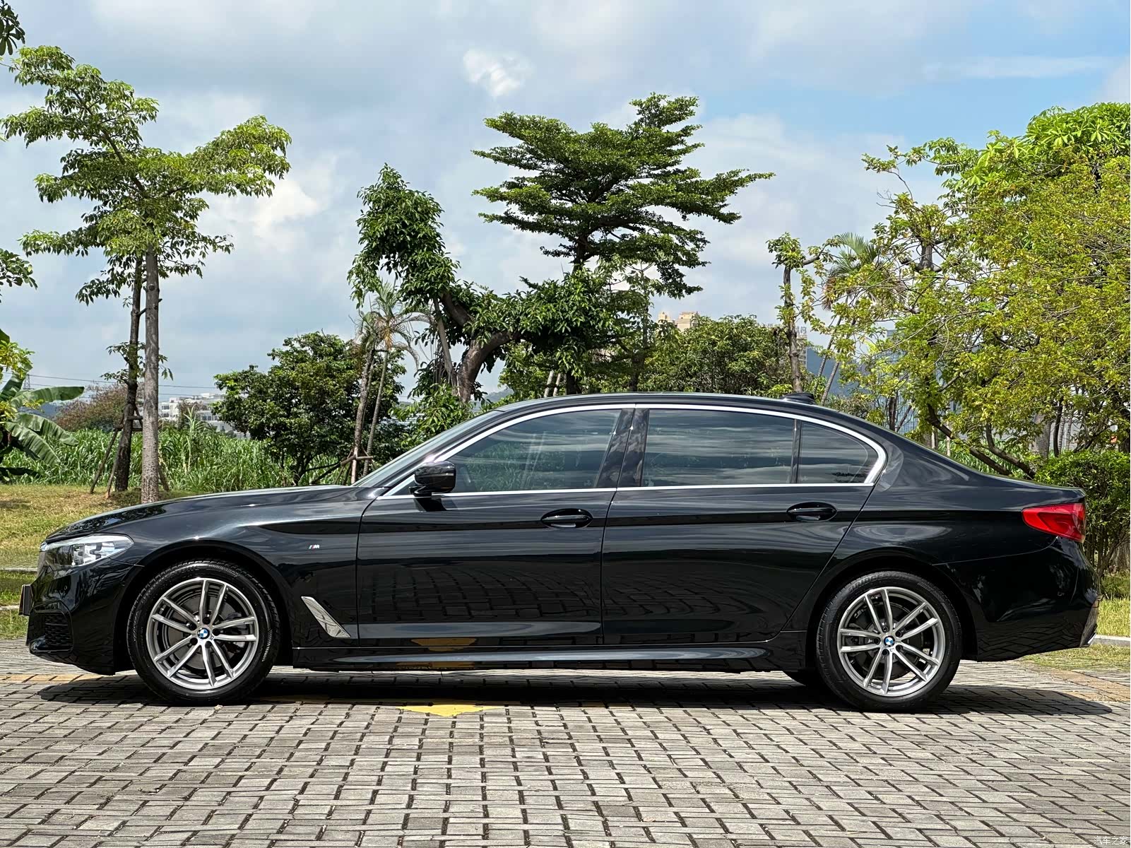 BMW 5 Series, 2020 16