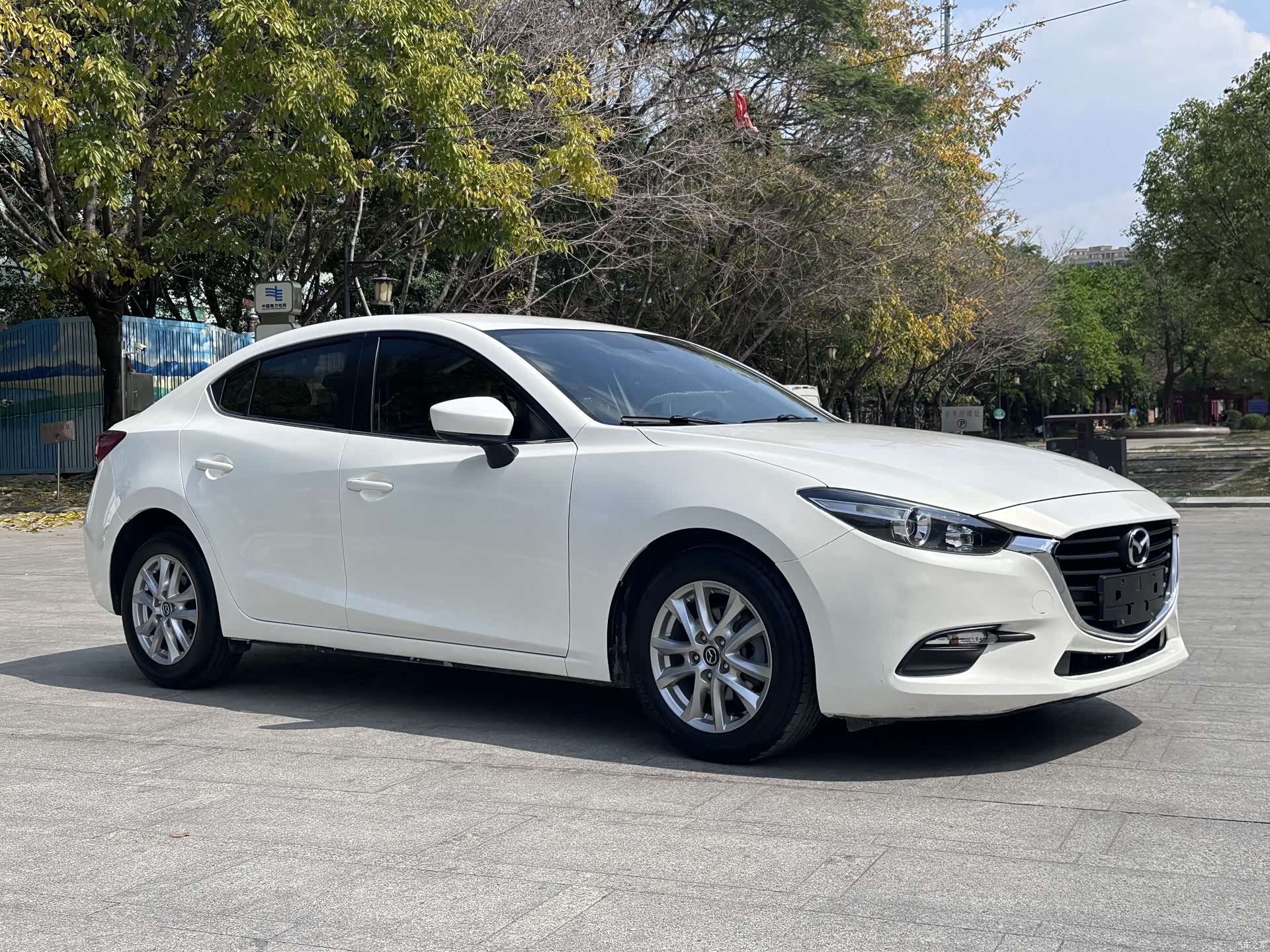 Mazda Mazda3, 2019 4