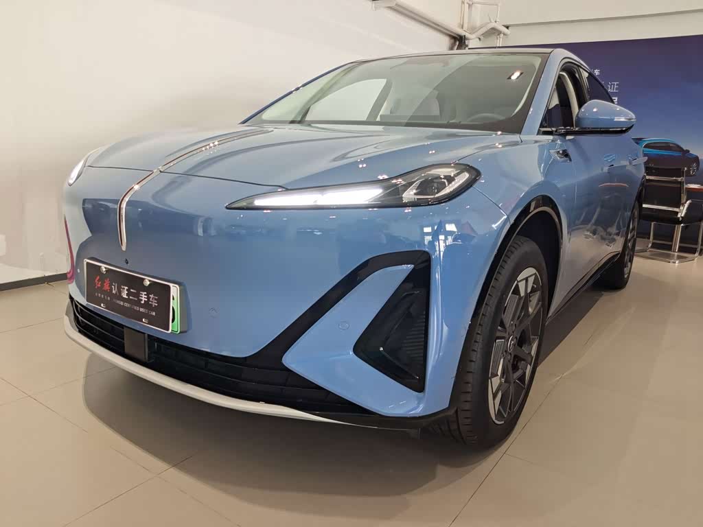 Hongqi 06