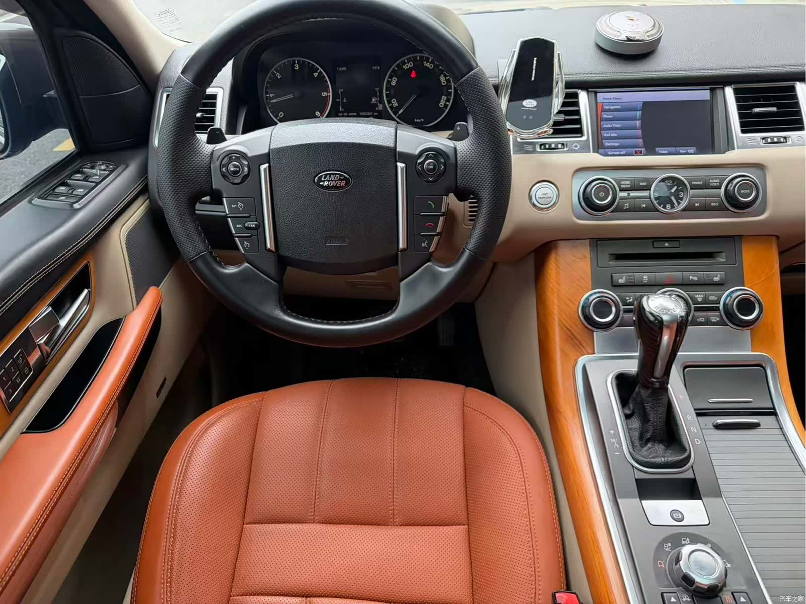Land Rover Range Rover, 2011 10