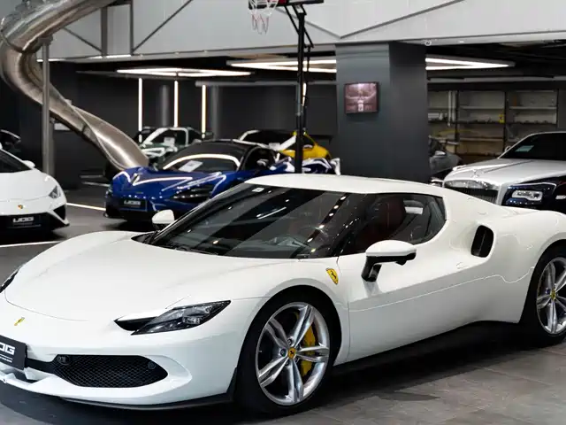 Ferrari 296 2023 — купить из Китая под заказ