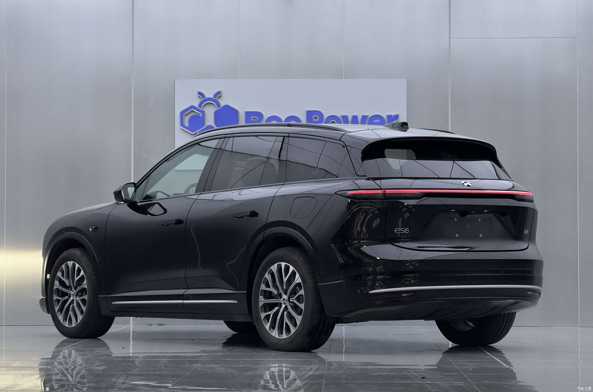 NIO ES6, 2025 8