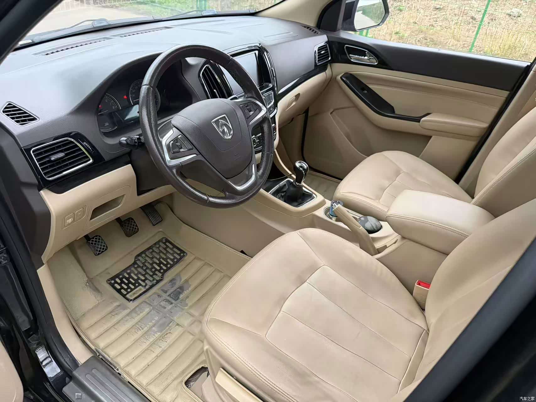 Wuling 730, 2015 6