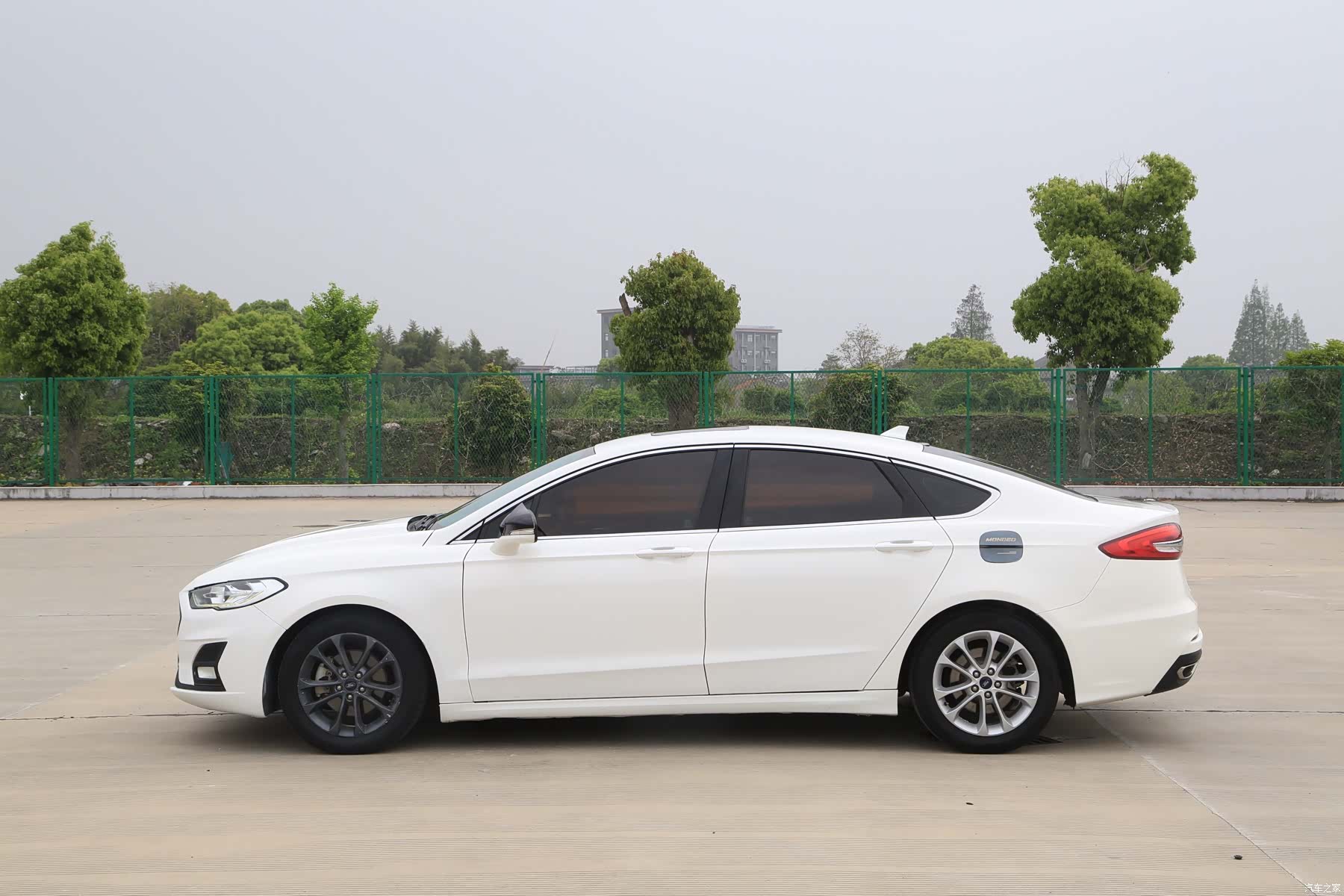 Ford Mondeo, 2018 17