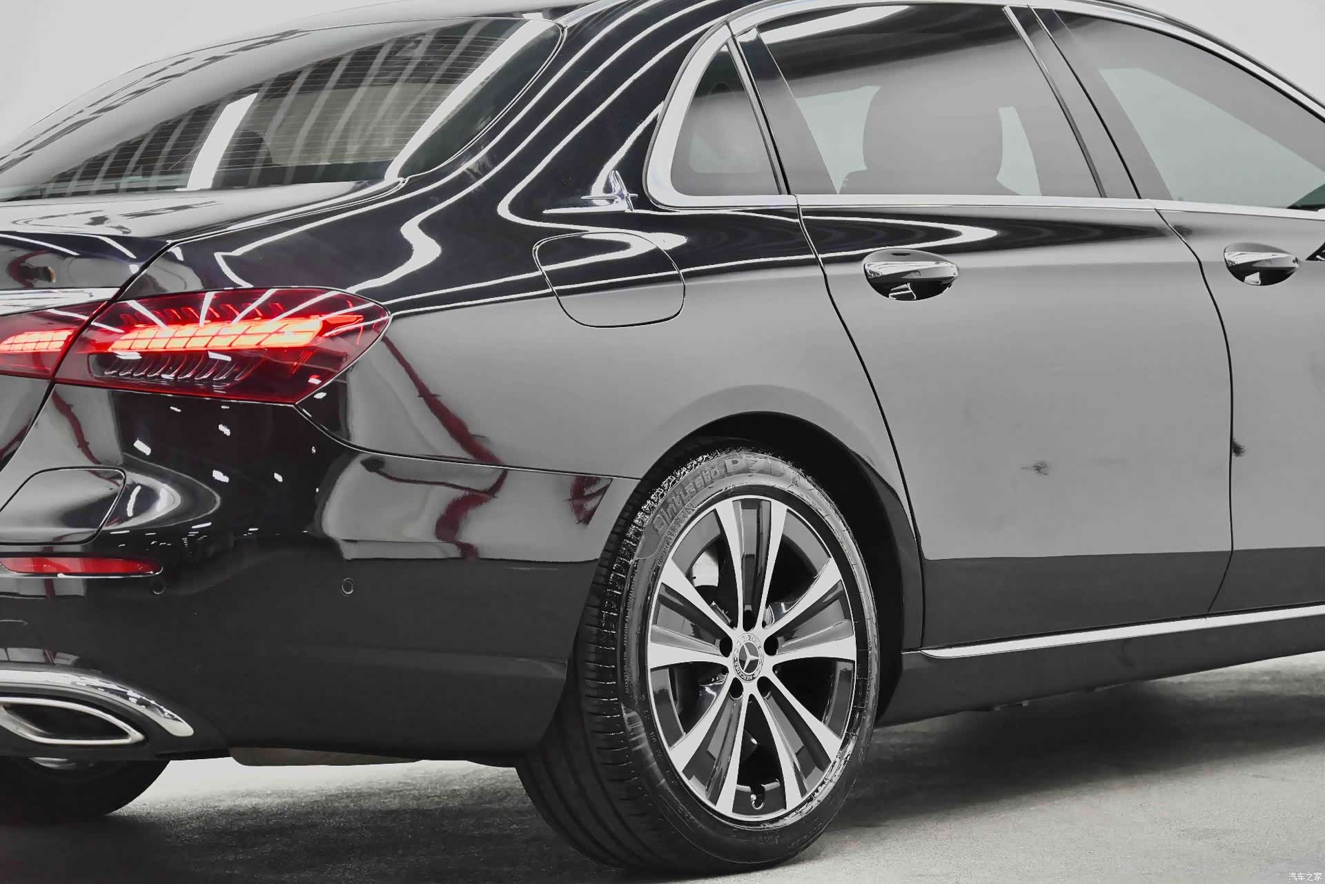 Mercedes-Benz E-Class, 2022 28