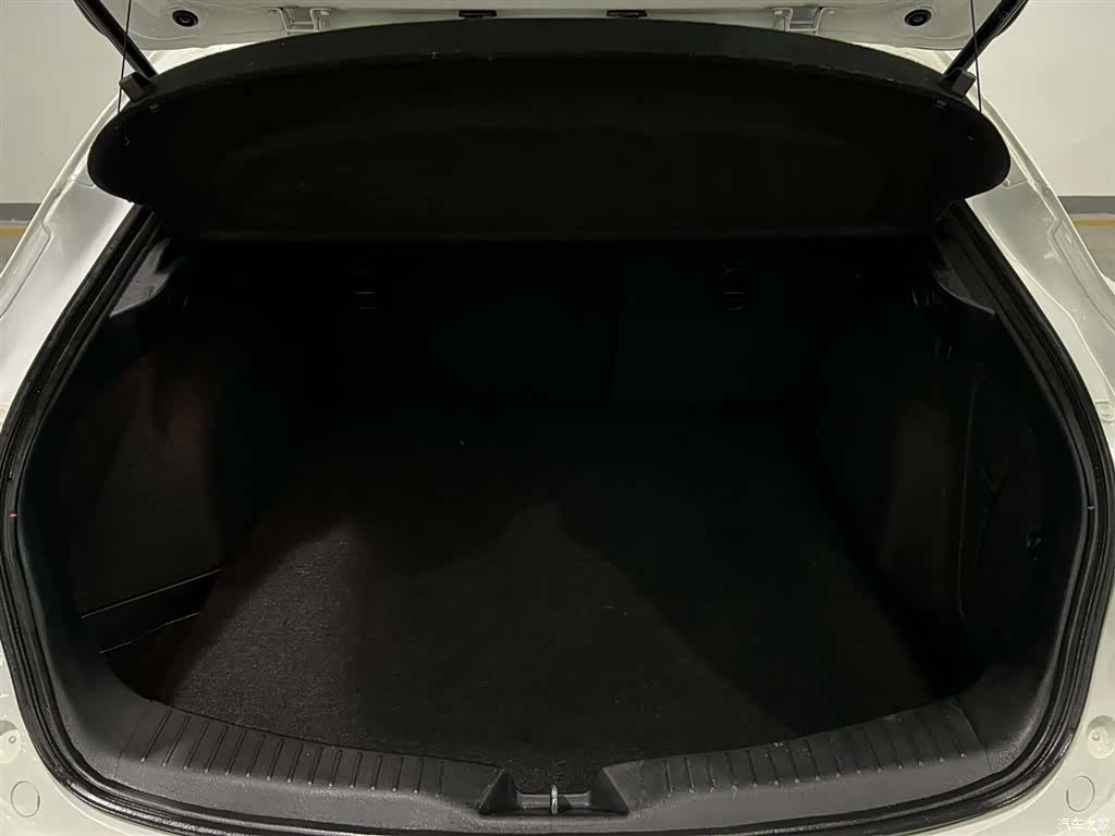Mazda CX-4, 2022 7
