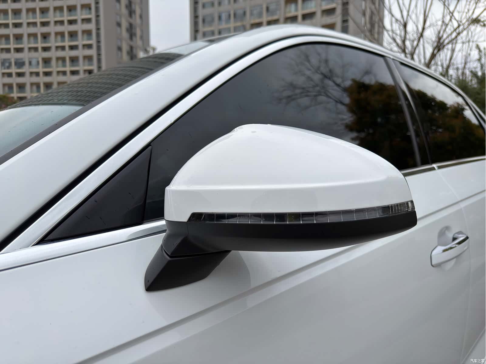 Audi A4L, 2019 9