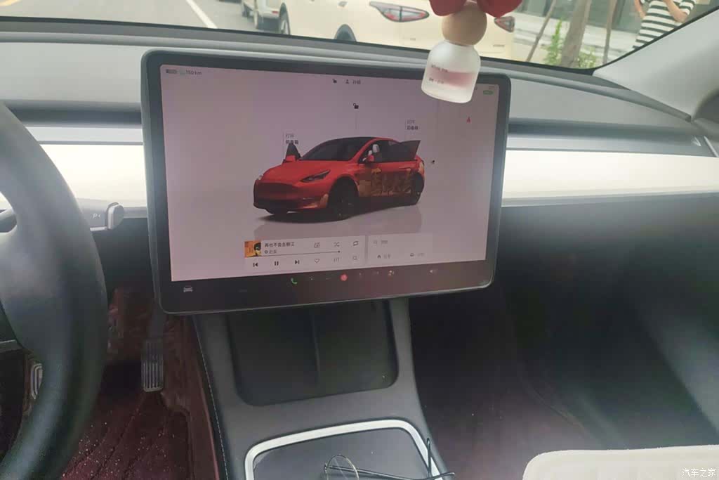 Tesla Model Y, 2022 13